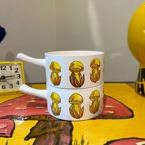Vintage mushroom soup bowls/mugs (set 2)